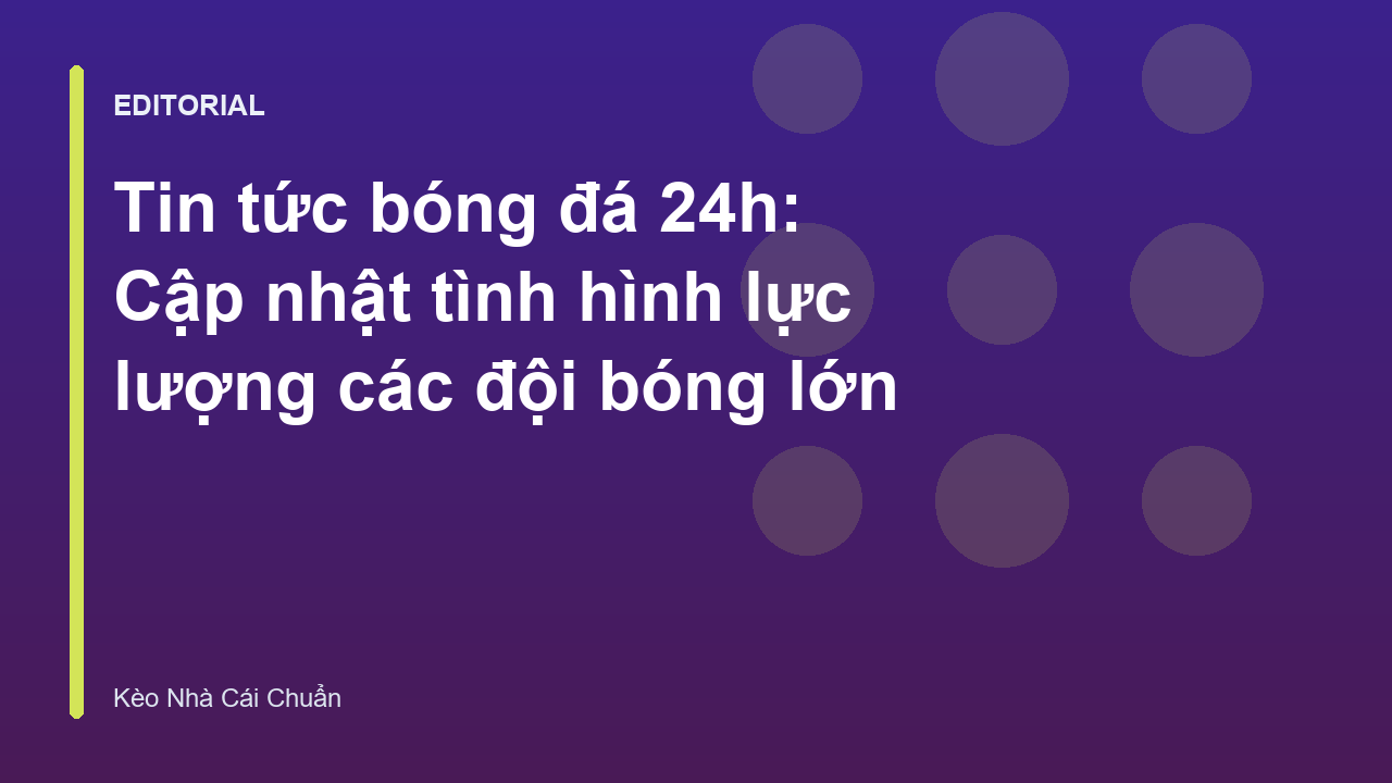 Cầu thủ bóng đá đang tập luyện trên sân